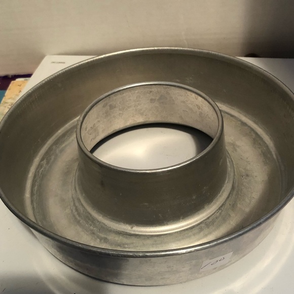 Vintage Aluminum Bundt Cake Pan- jello or Savarian mold - great farmhouse - gift - Picture 6 of 8